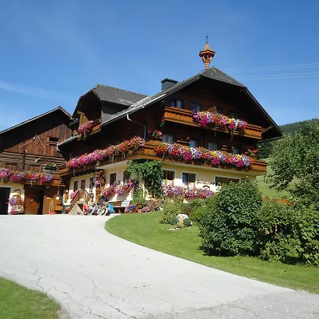 Konukevi Pension-greimelbacherhof Ramsau am Dachstein