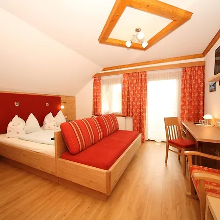 Konukevi Pension-greimelbacherhof Ramsau am Dachstein